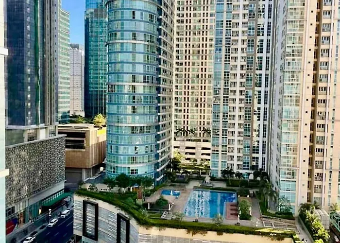 Luxe 1br Bgc With Balcony * Manila