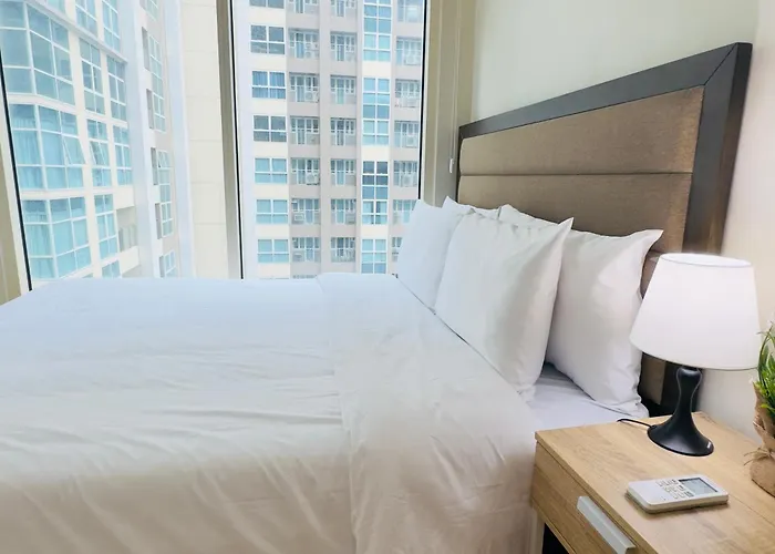 Luxe 1br Bgc With Balcony Apartamento