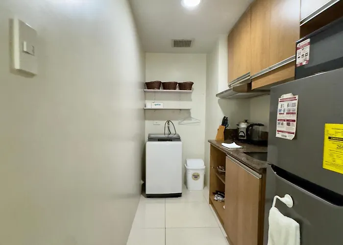 Luxe 1br Bgc With Balcony Apartamento *